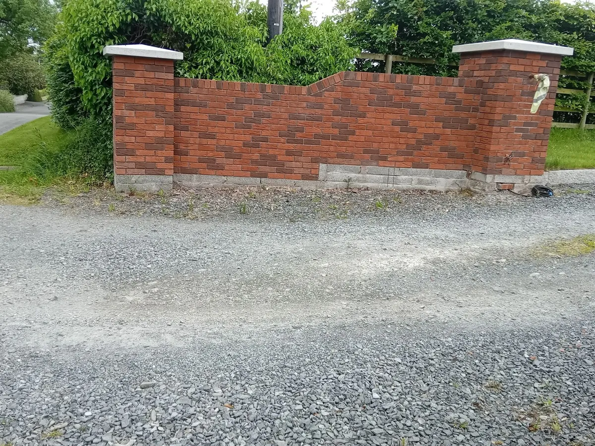 Red brick ,and ton bag of dyed sand