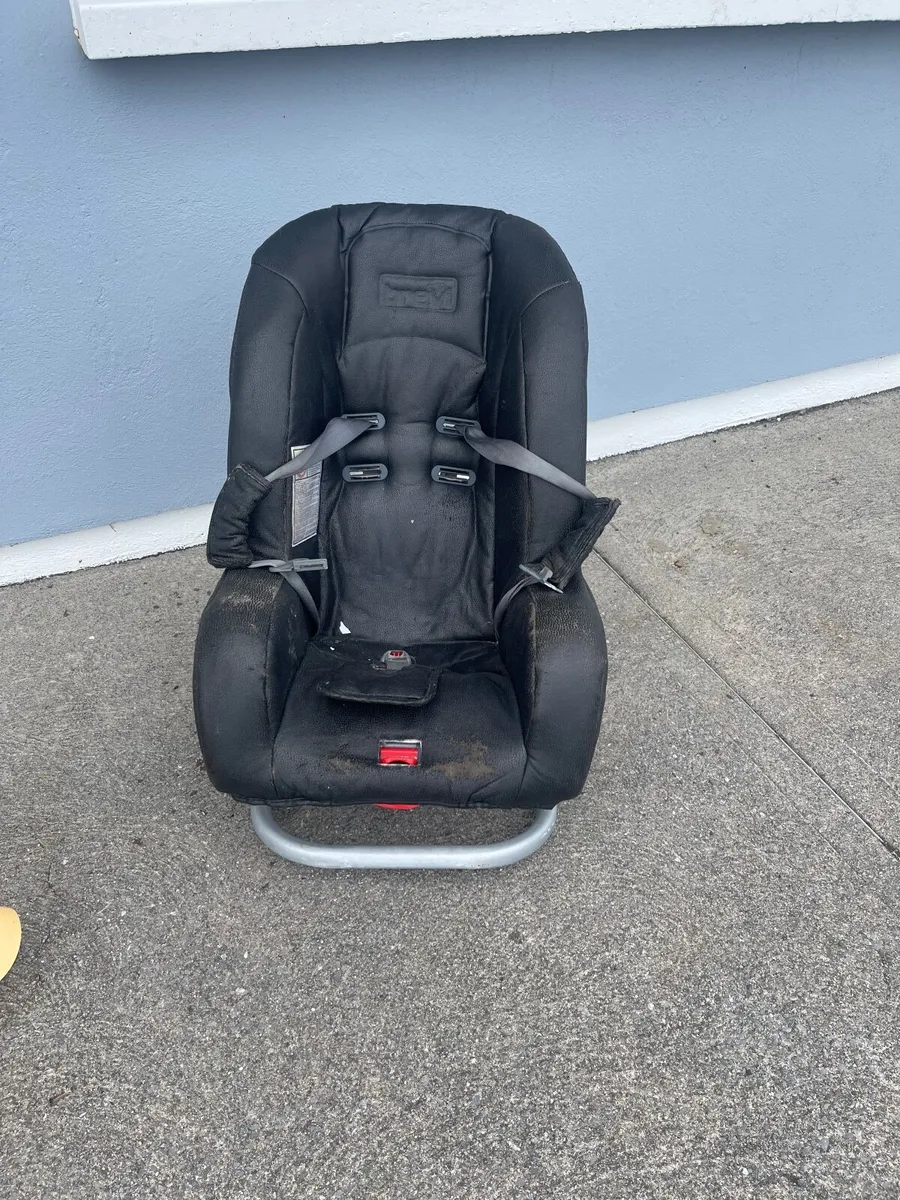 FREE Baby car seat - Image 1