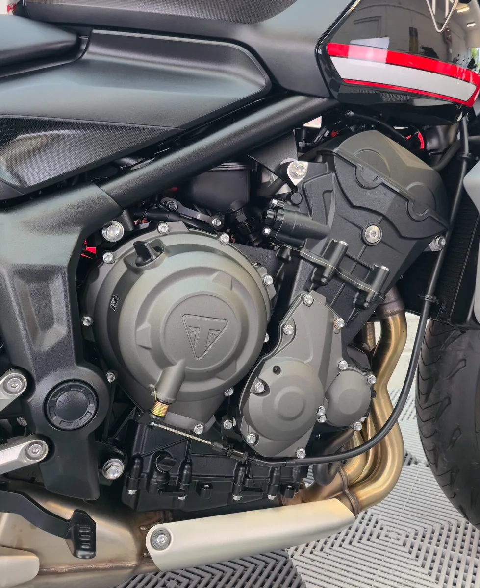2022 Triumph Trident 660 - Image 3