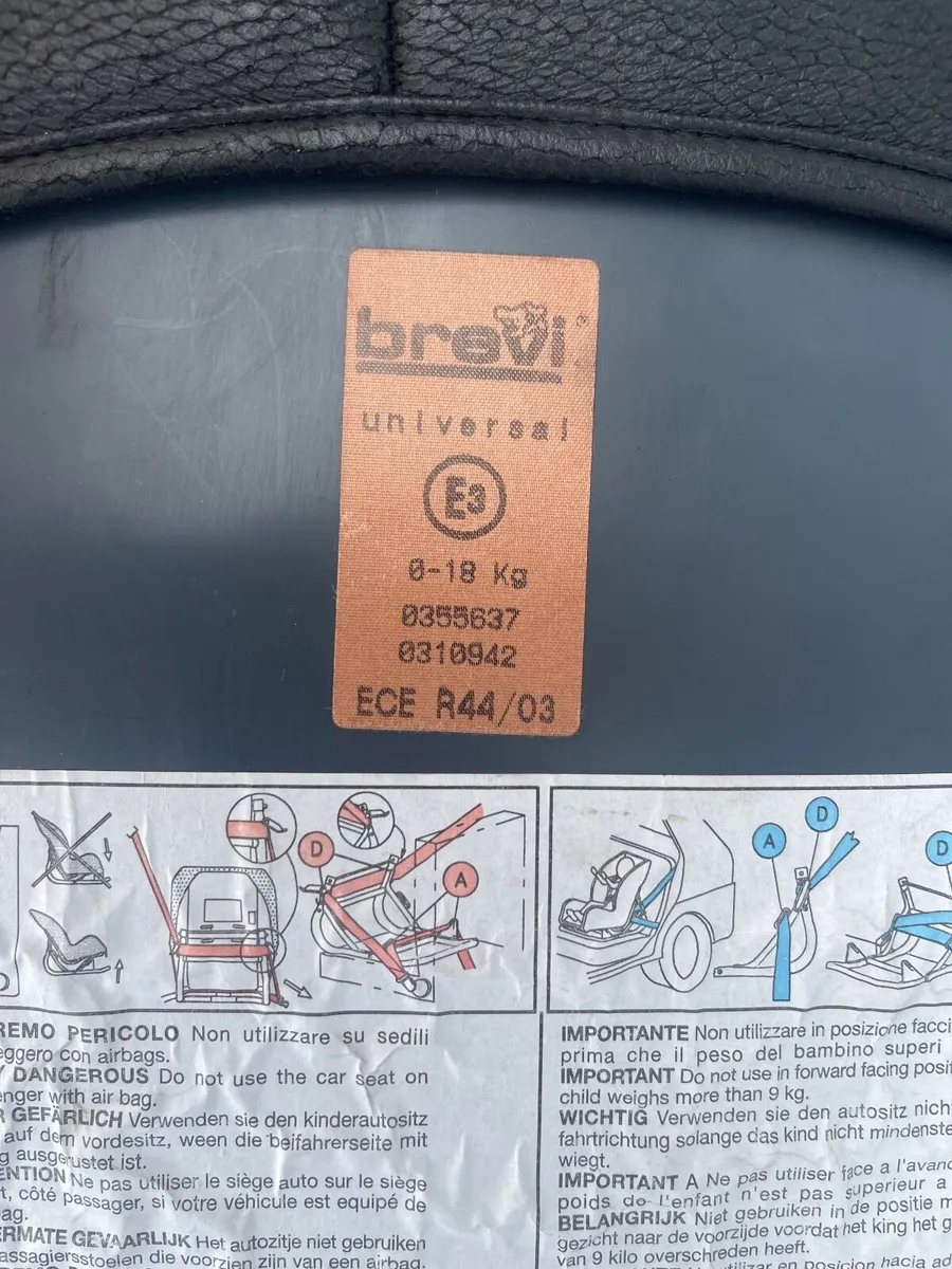 FREE Baby car seat - Image 2