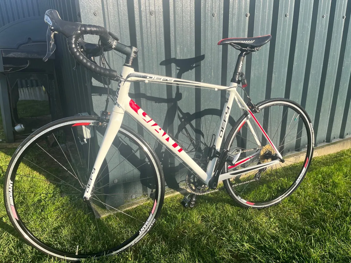 Giant Defy Bike for Sale - Image 3