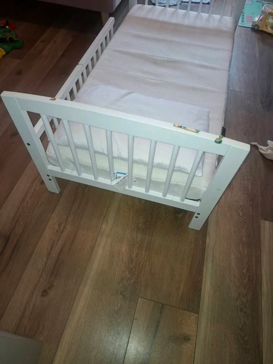Toddler bed - Image 3
