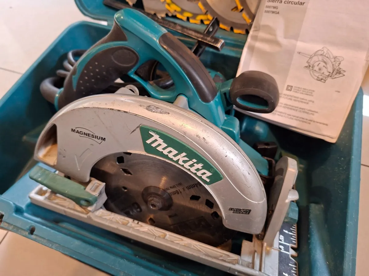 Makita 5007MGA Magnesium 185mm Circular Saw 110v - Image 2