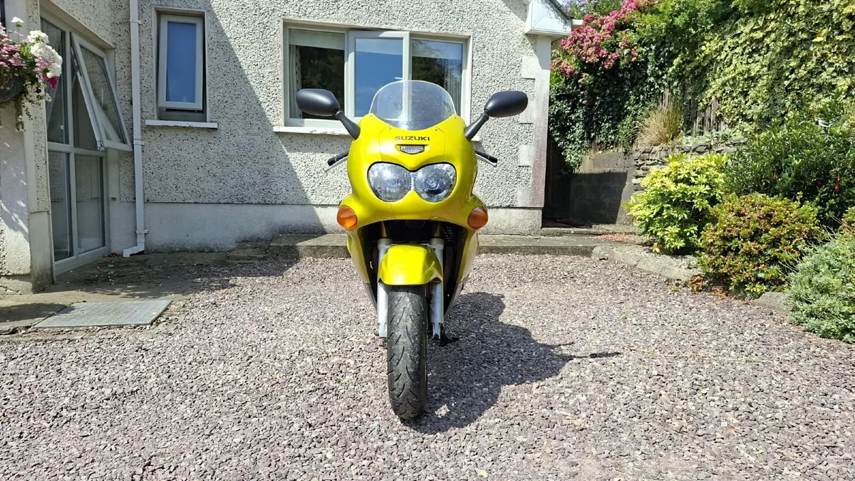 Suzuki GSX 600 F Katana - Image 3