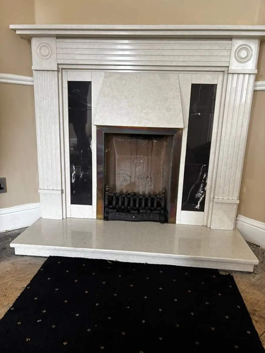 Classical Marble Fireplace Surround, Complete with Hearth & Cast Iron Grate - Image 2