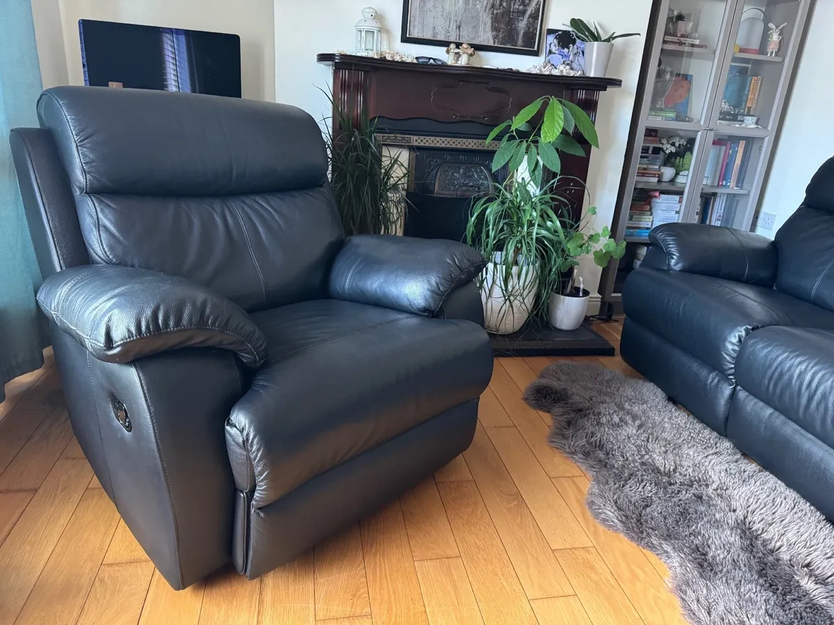 Recliner sofa 3-seater & 1-seater - Image 3