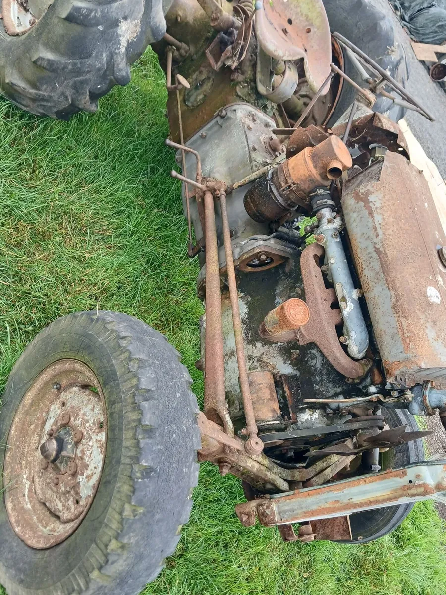 Vintage tractor - Image 3