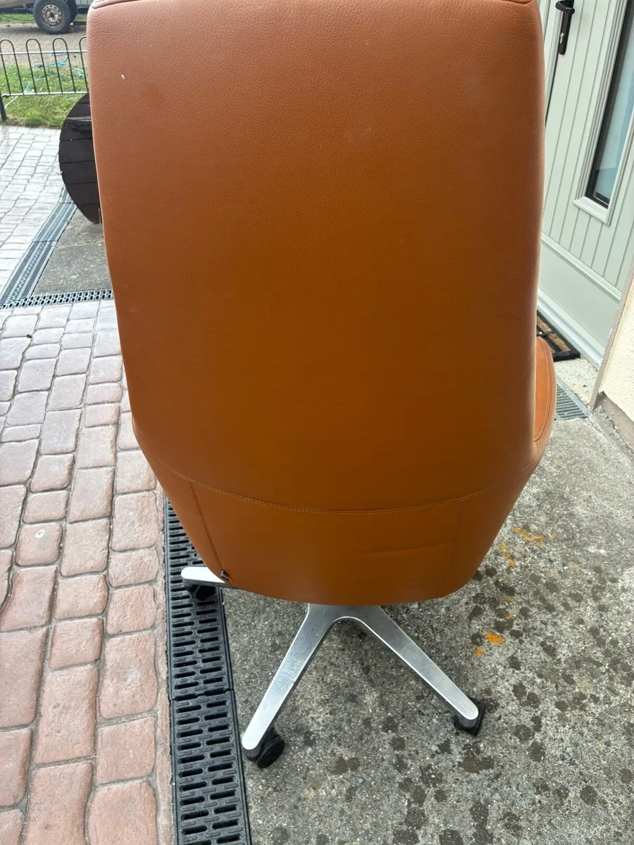 Chair - Image 3