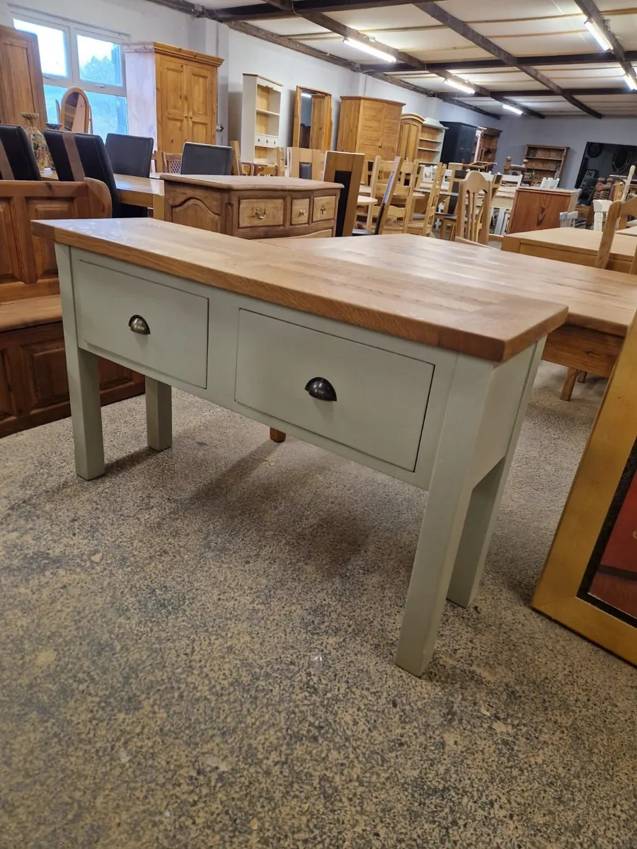 Oak sideboard, f and b grey - Image 1