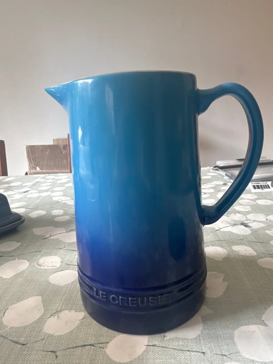 Le Creuset Pitcher - Image 3