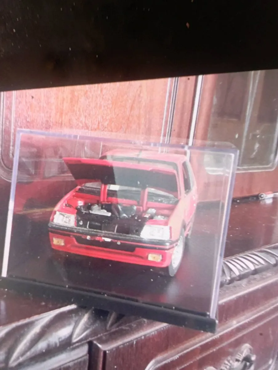 SOLIDO 1-18 SCALE DIE-CAST MODLE PEUGEOT 205. - Image 3