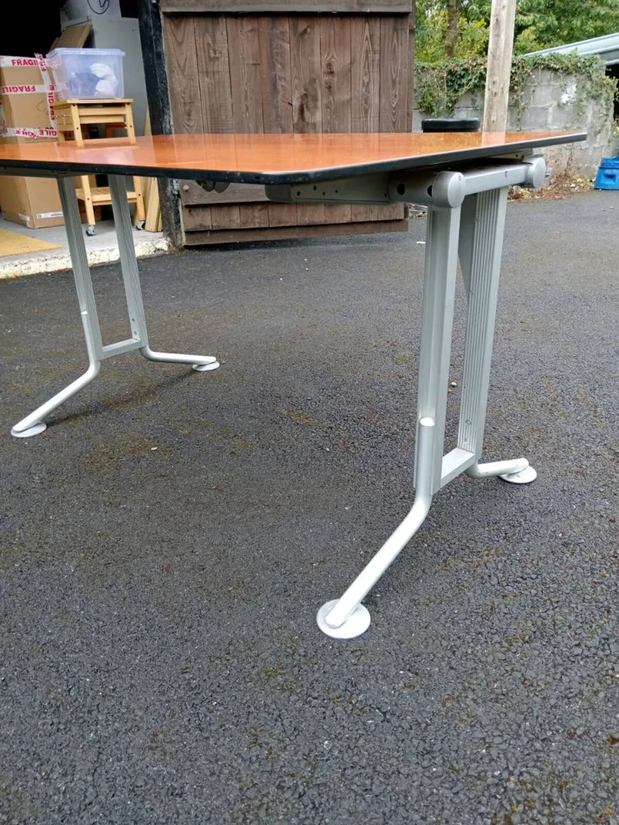 Bene Classic Office Desk - Image 4