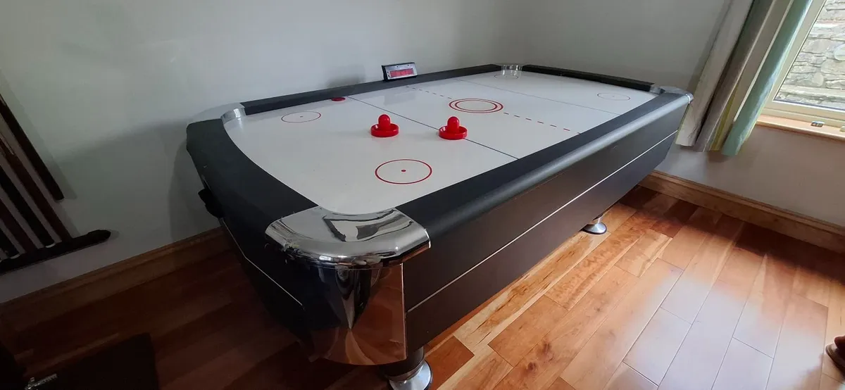 Air Hockey Table - Image 1