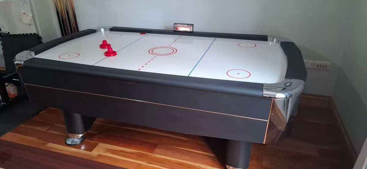 Air Hockey Table - Image 3