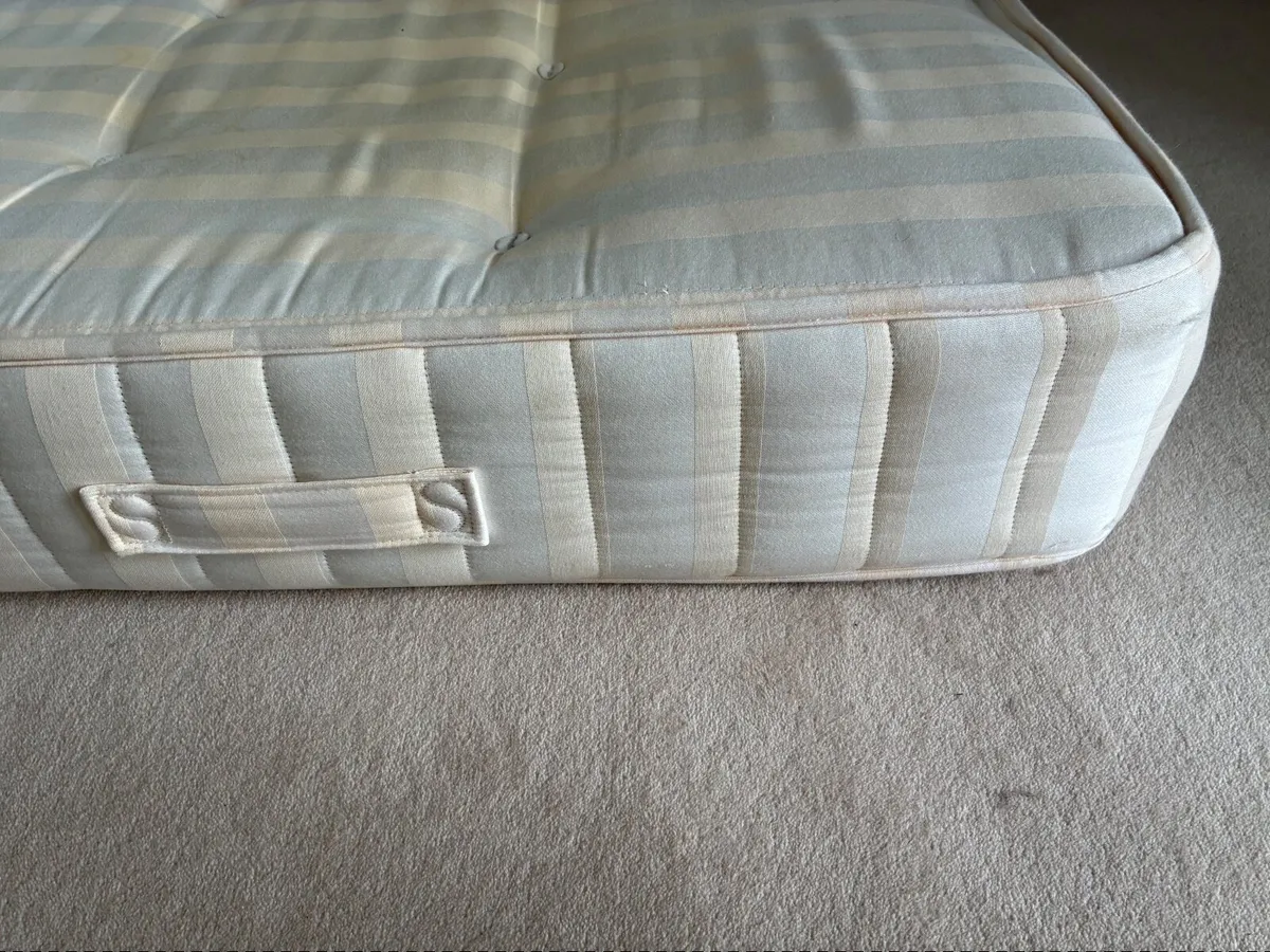 King size double mattress - Image 3