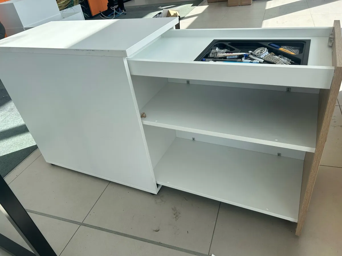 Office furniture - Image 4
