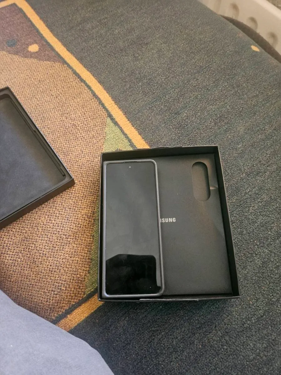 Mobile phone - Image 1
