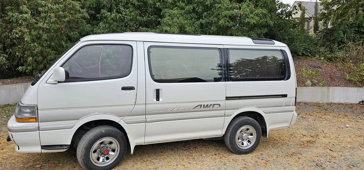Toyota Hiace Super Custom Limited 4x4 - Image 1