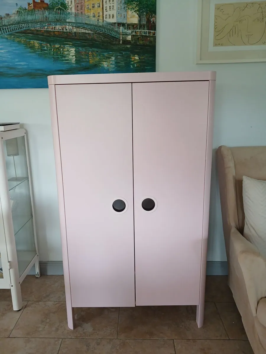 Pink Wardrobe - Image 1