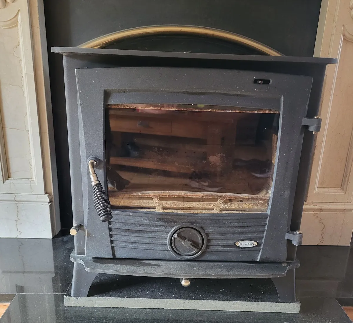 Stove - Image 1