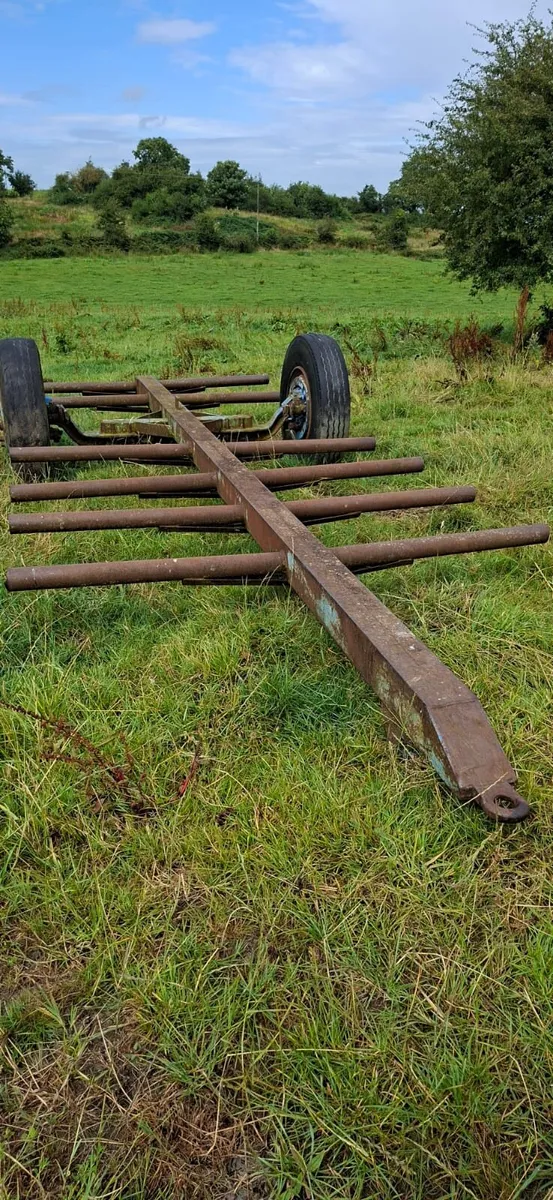 6 Bale Trailer - Image 2
