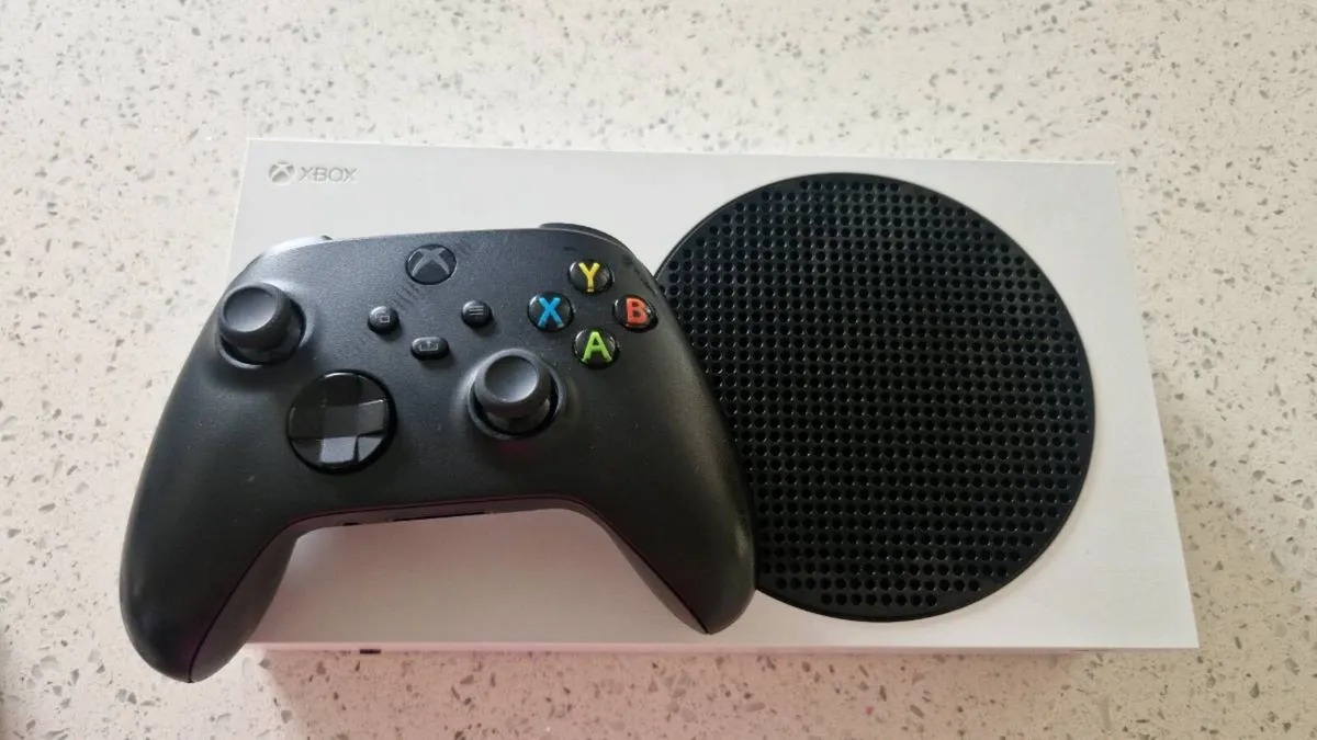 XBox Series S - Image 2