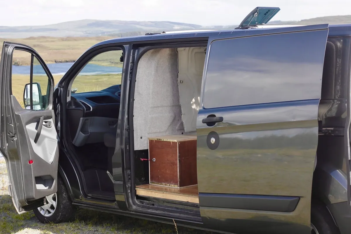 Transit custom trend lwb camper van - Image 4