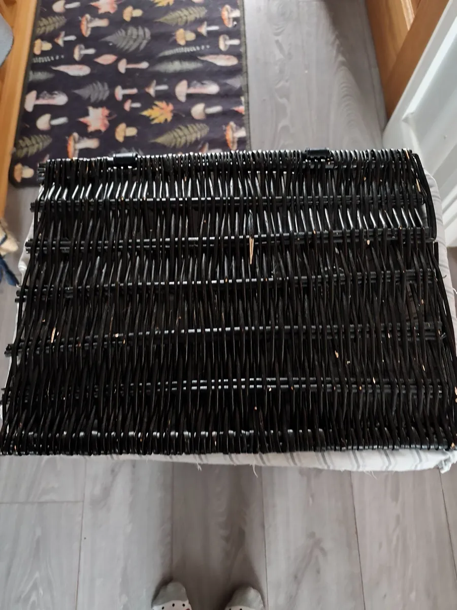 wicker laundry basket - Image 2
