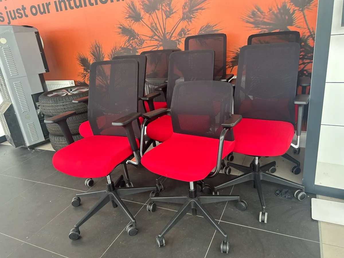 Office Chairs - Image 4