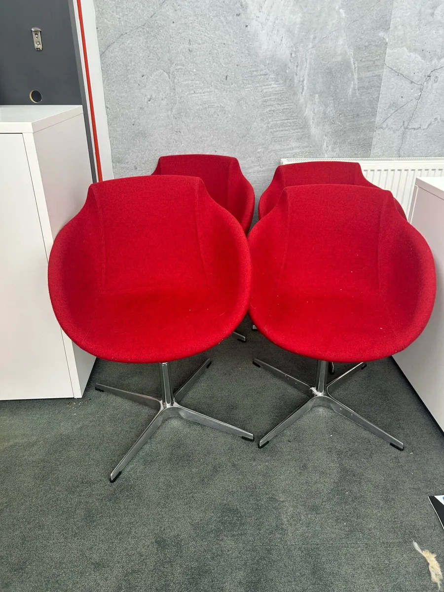 Office Chairs - Image 3