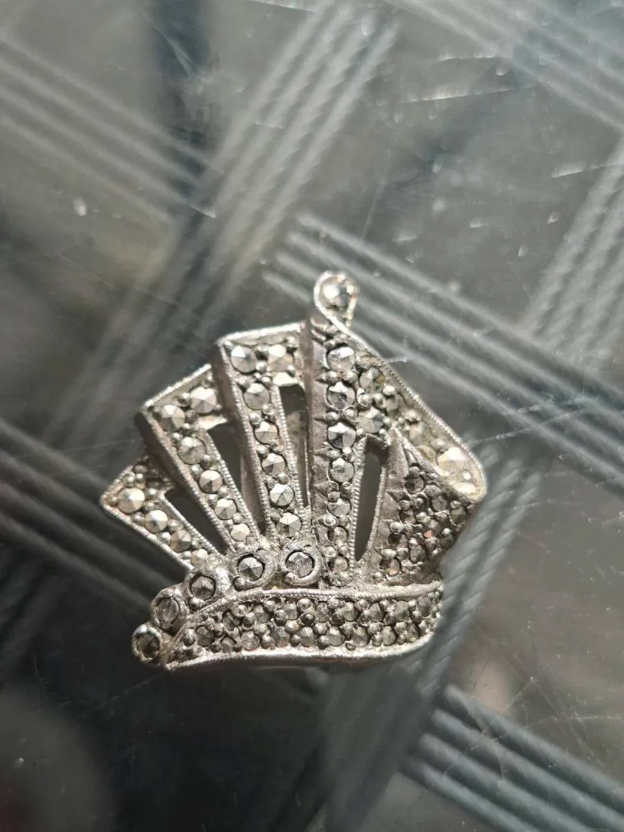 Antique Rhinestone & Silver Scarf Clip - Image 1
