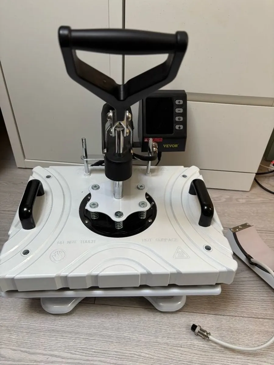 Vevor P8100 - 10 in 1 Heat Press - Image 1