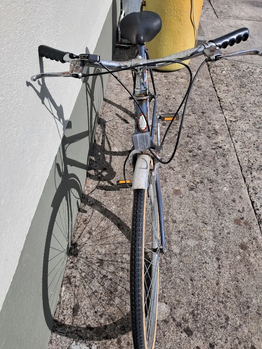 Ladies Bicycle - Image 4