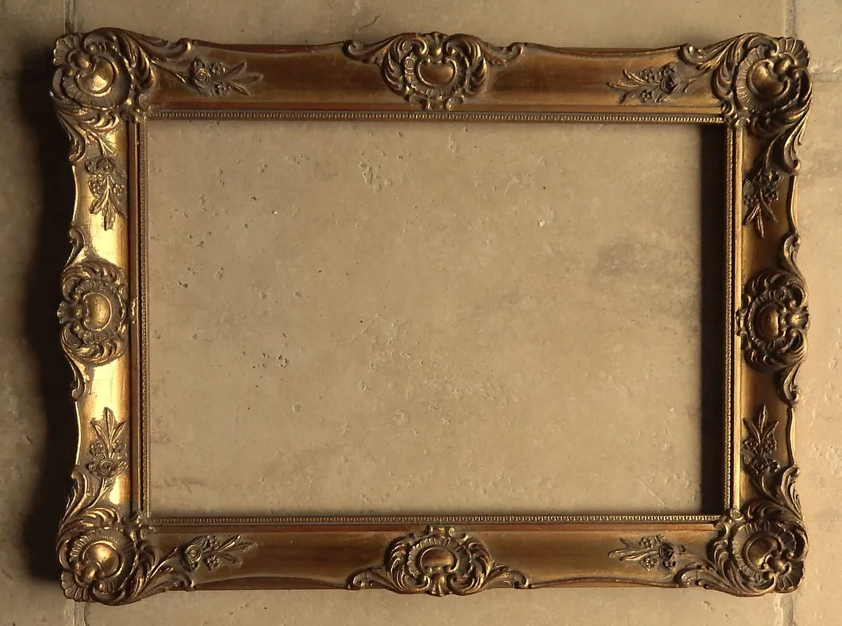 2 Vintage Ornate Gilt Wood Frames - Image 2
