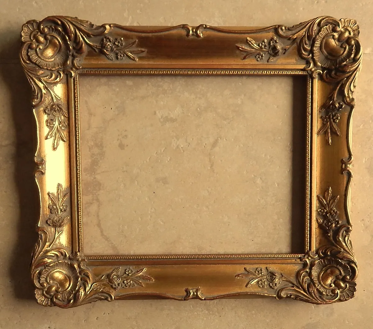 2 Vintage Ornate Gilt Wood Frames - Image 3