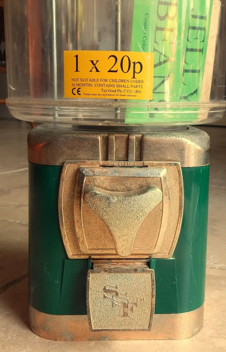 Vintage Silent Salesforce Gumball Machine - Image 4