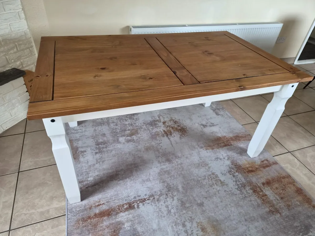 Corona table and 4 chairs - Image 3