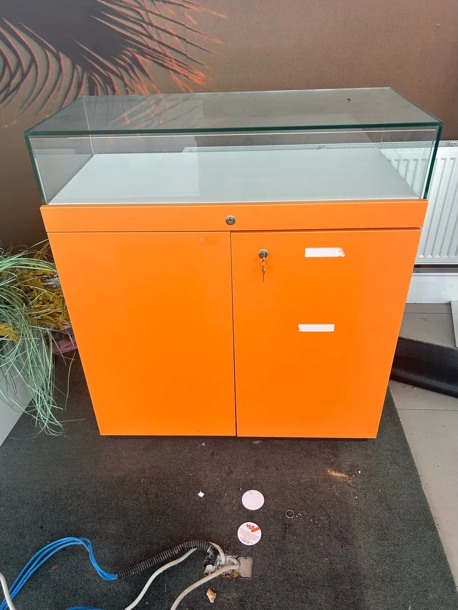 Office fittings - Image 3
