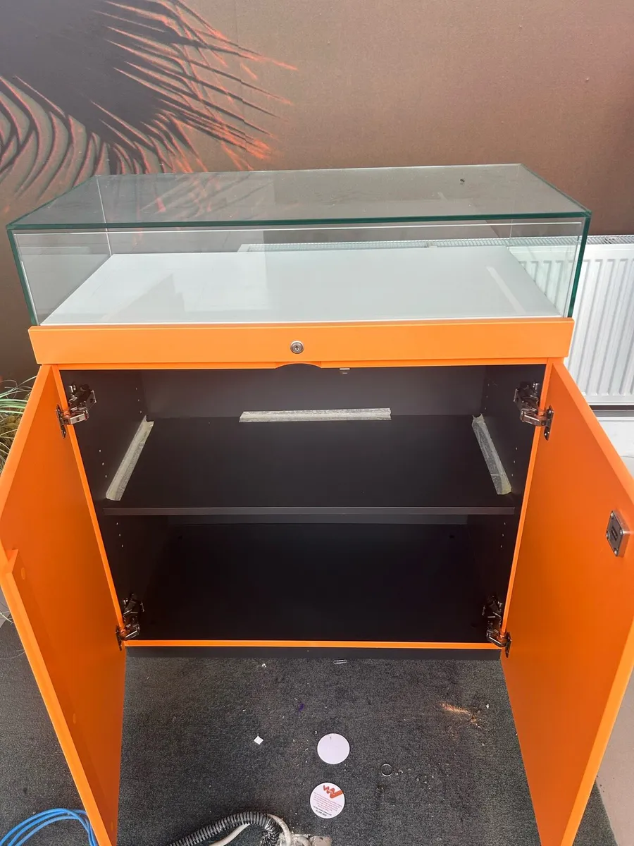Office fittings - Image 4
