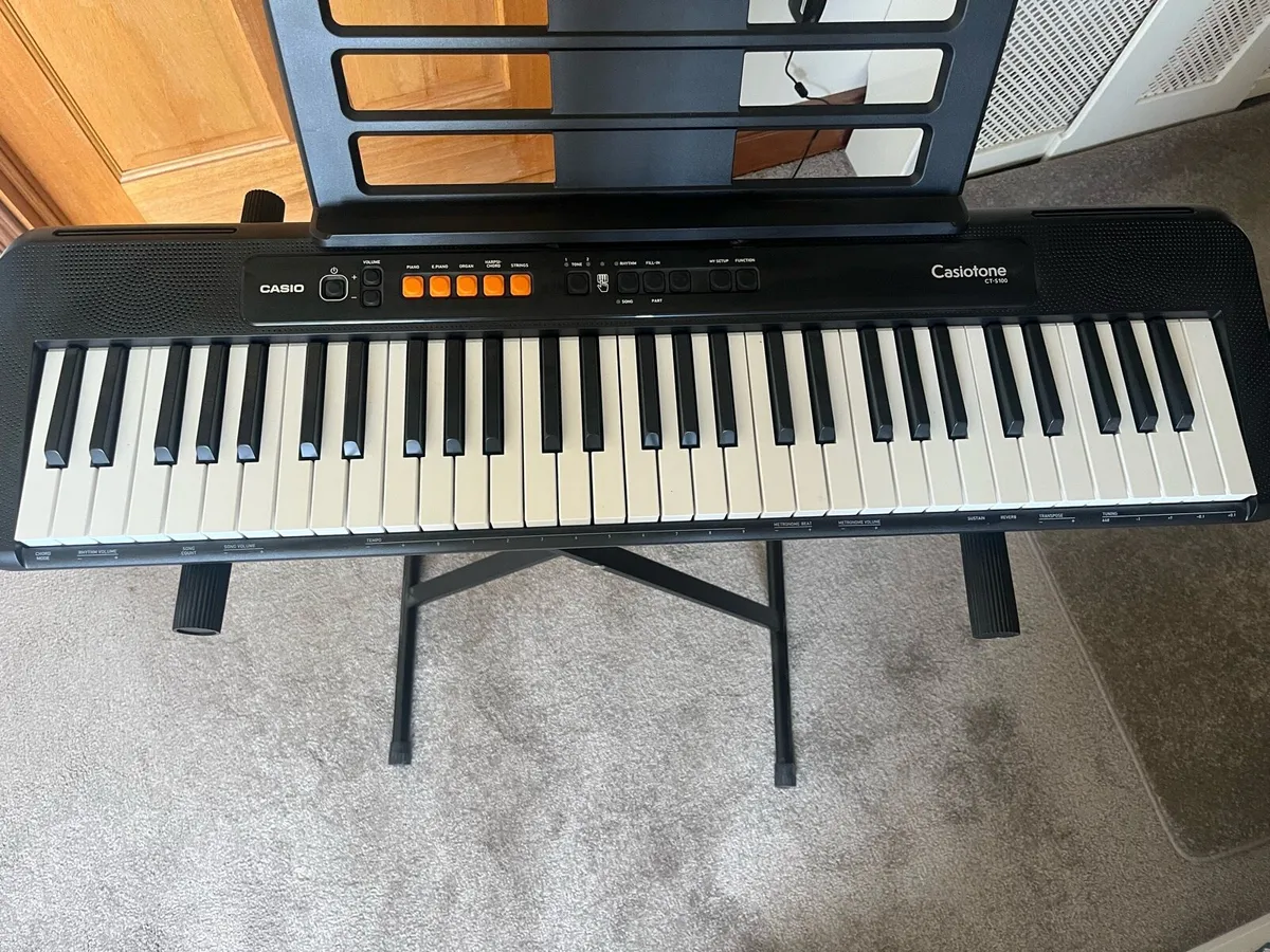 Electric Casiotone CT-S100 Piano Keyboard & Stand - Image 4