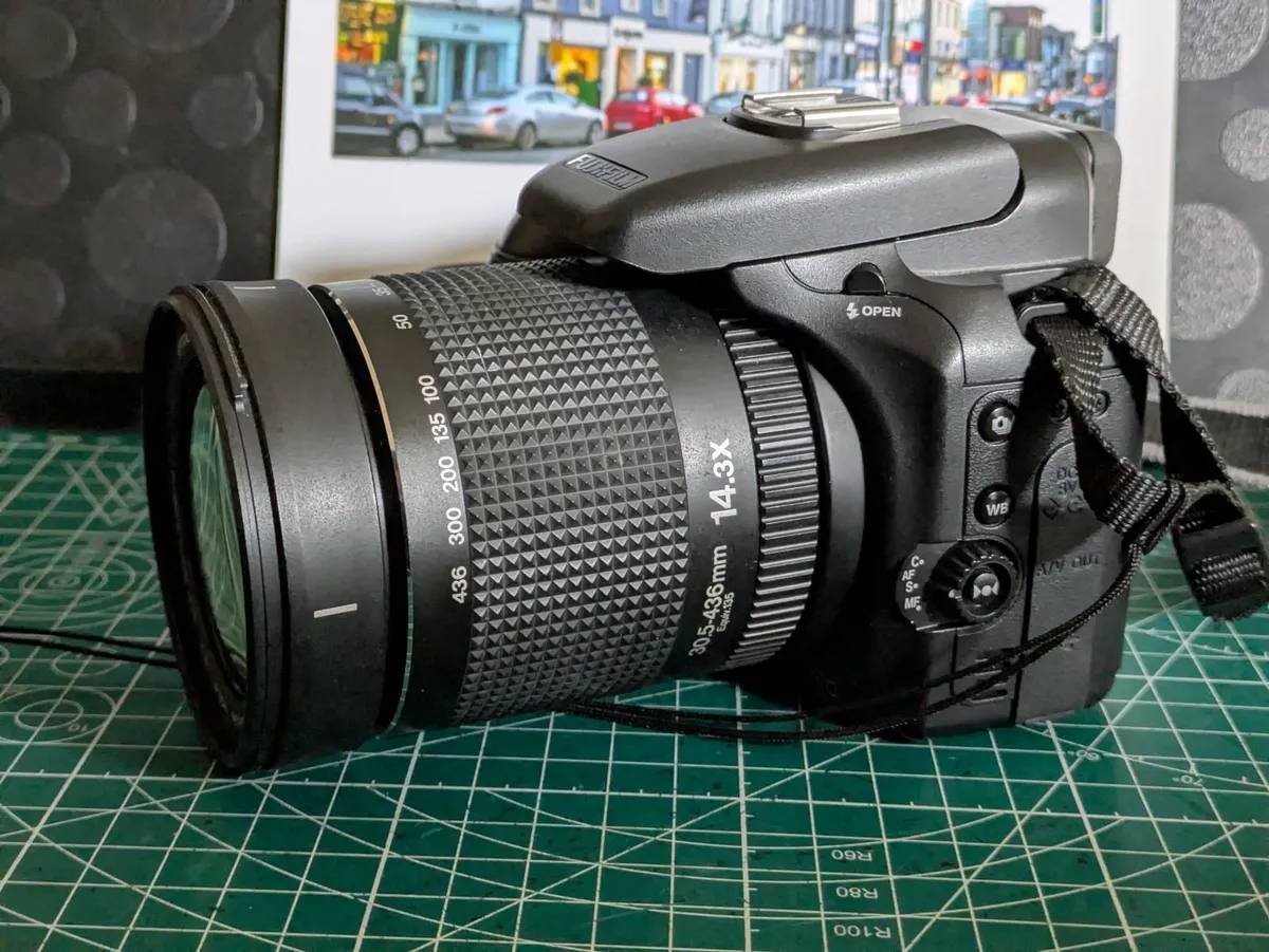 Fujifilm S200 EXR SuperCCD🌈 camera - Image 4