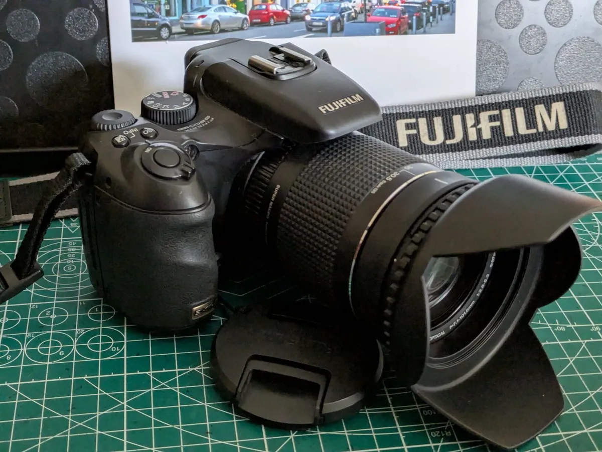 Fujifilm S200 EXR SuperCCD🌈 camera - Image 1