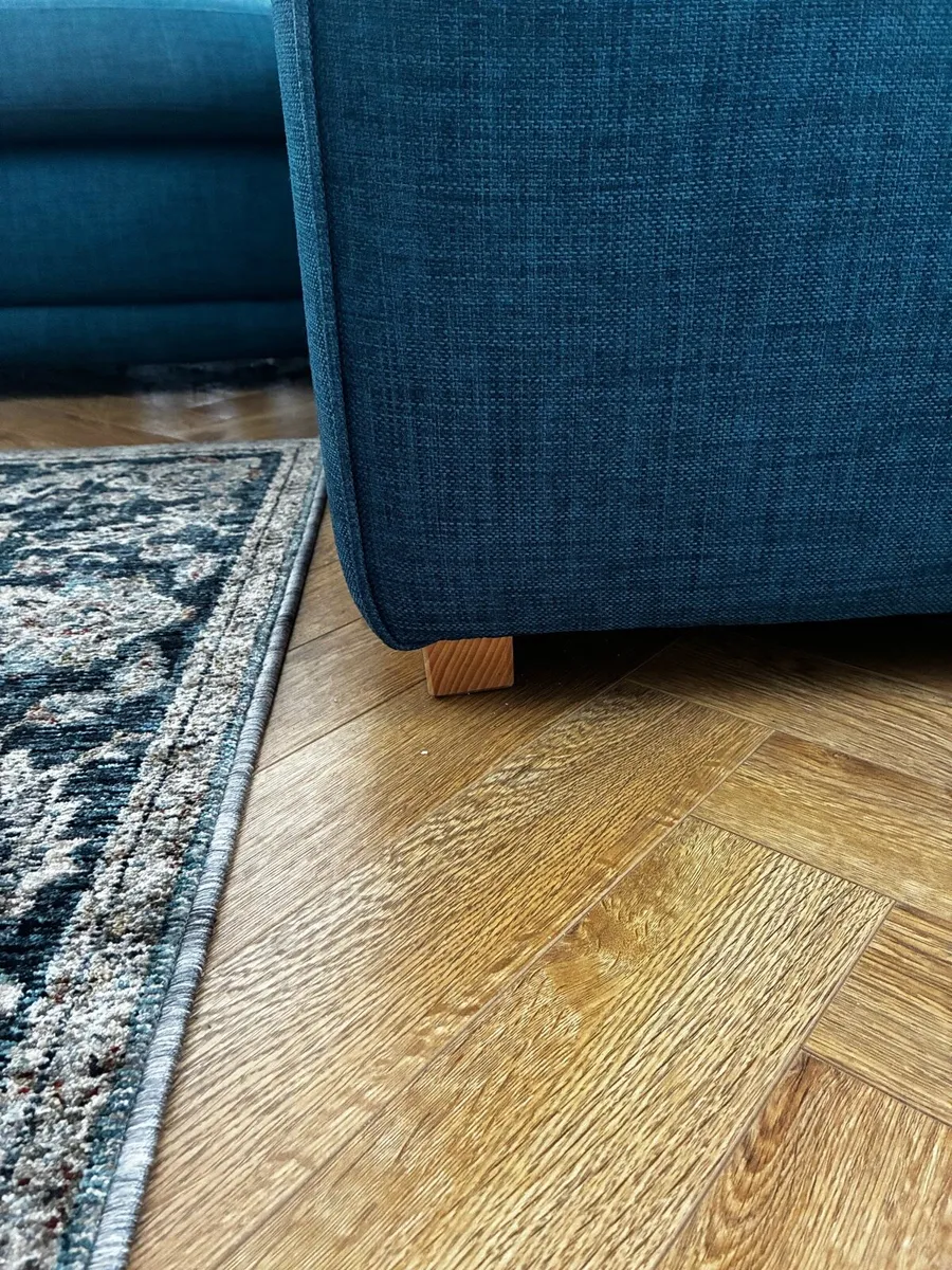 4 seater corner couch - Image 4