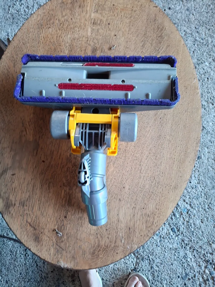 Dyson head - Image 2