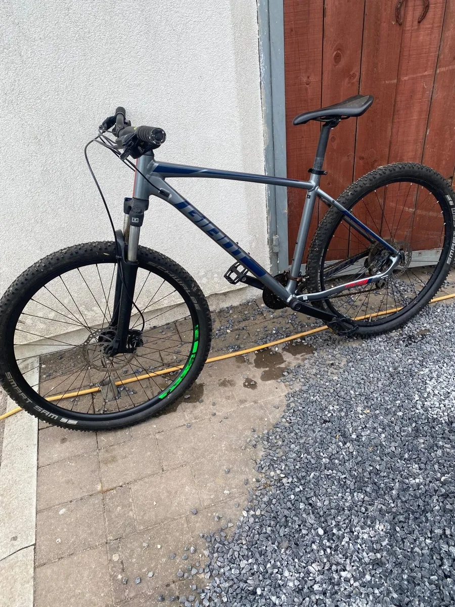 La Pierre Giant Saracen 3 bikes - Image 2