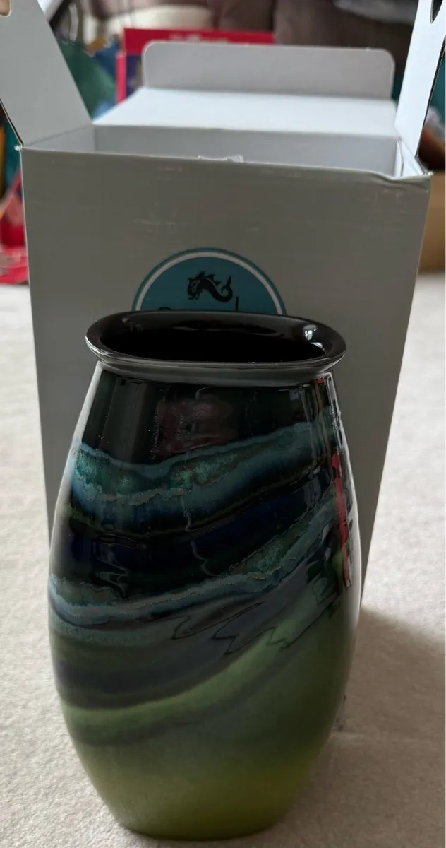 Vase - Image 2
