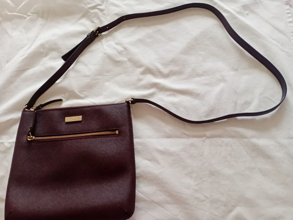 Ladies handbags - Image 1
