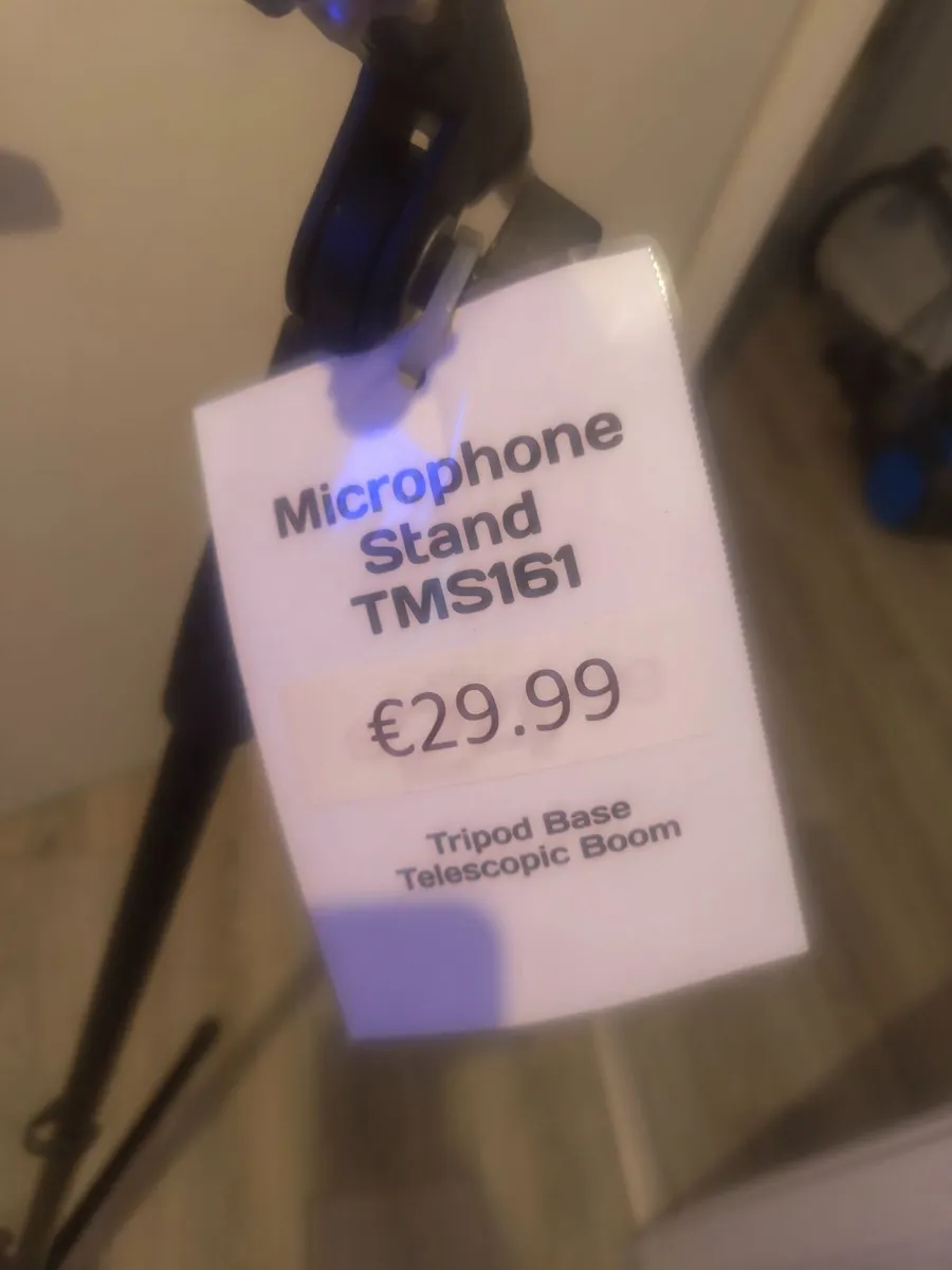 Brand New guitar an Microphone stand - Image 2