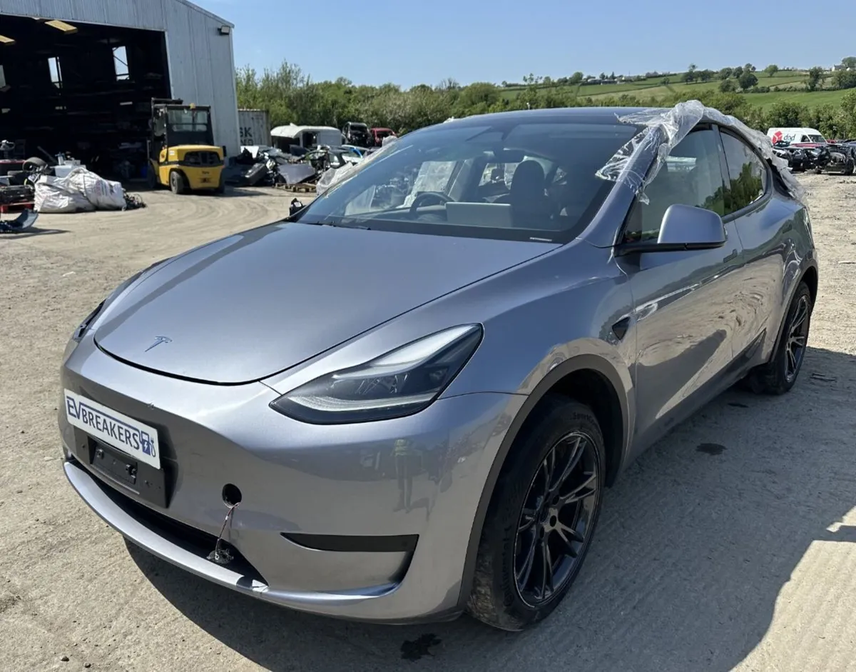 TESLA MODEL Y FOR BREAKING - MULTIPLE IN STOCK - Image 1