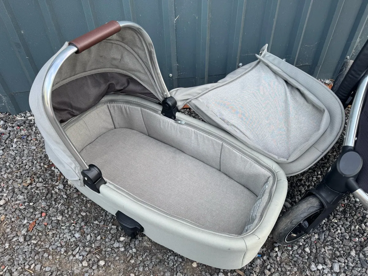 Baby buggy (FREE) - Image 2